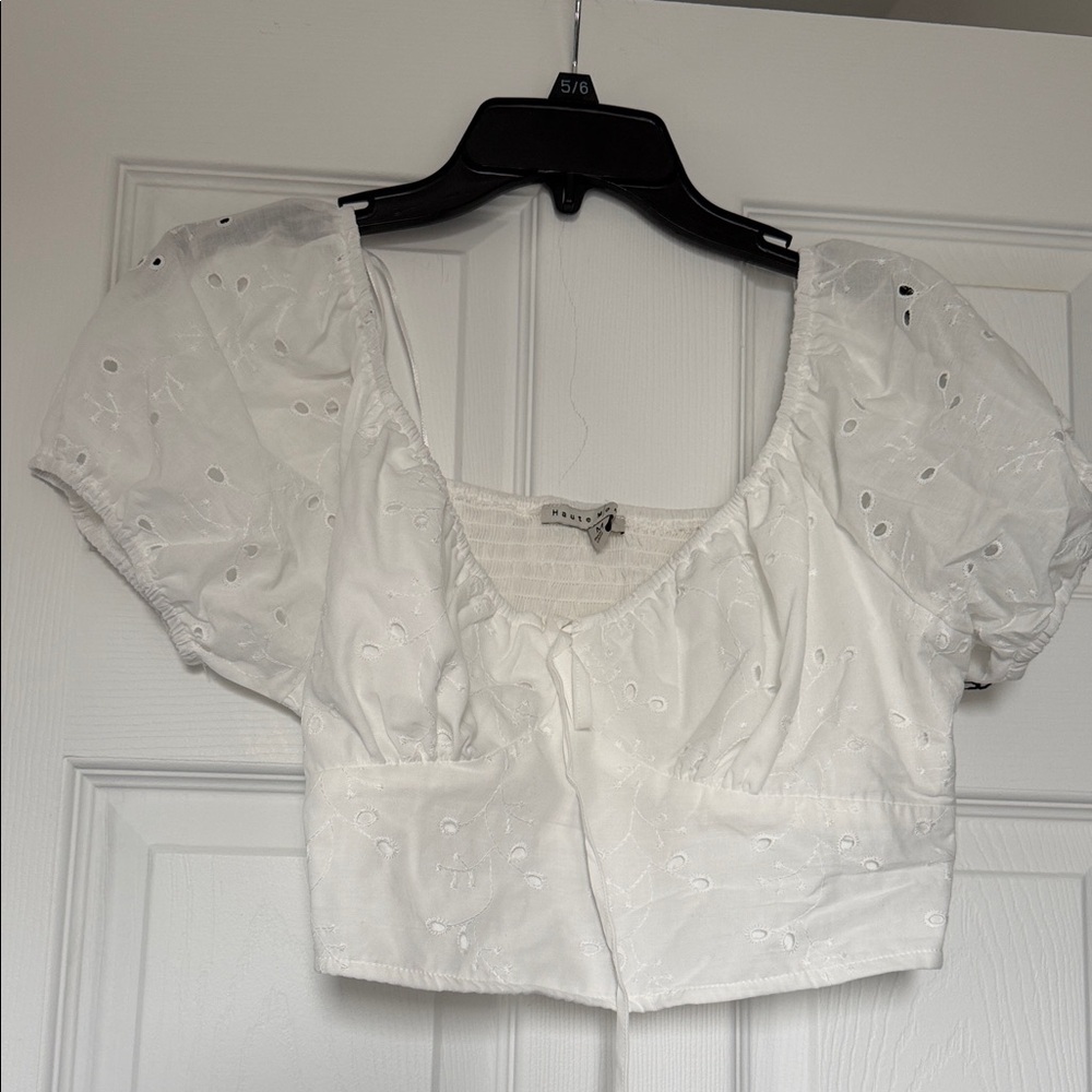 Haute Monde White Eyelet Puff Sleeve Blouse